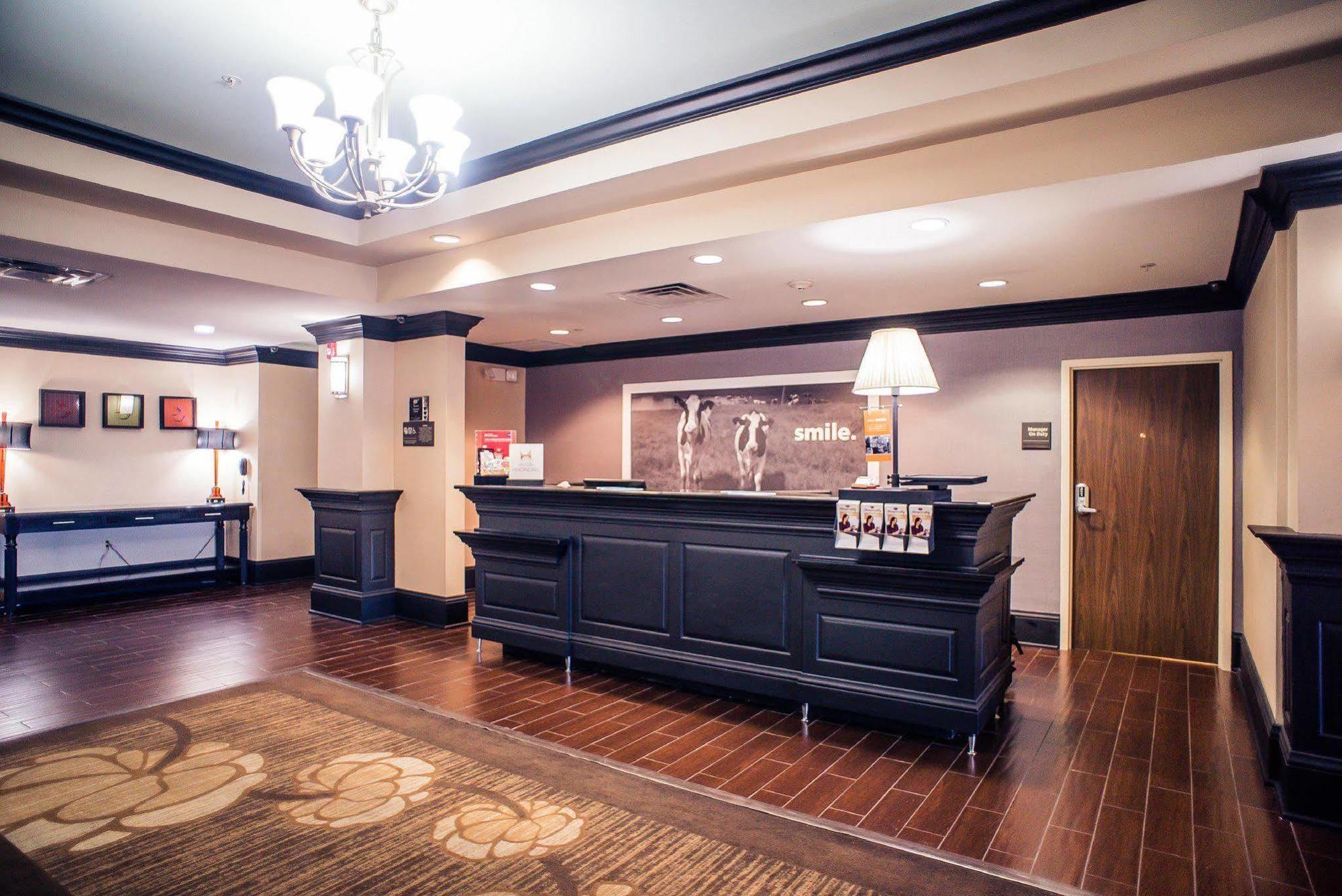 Hampton Inn - Monticello Εξωτερικό φωτογραφία